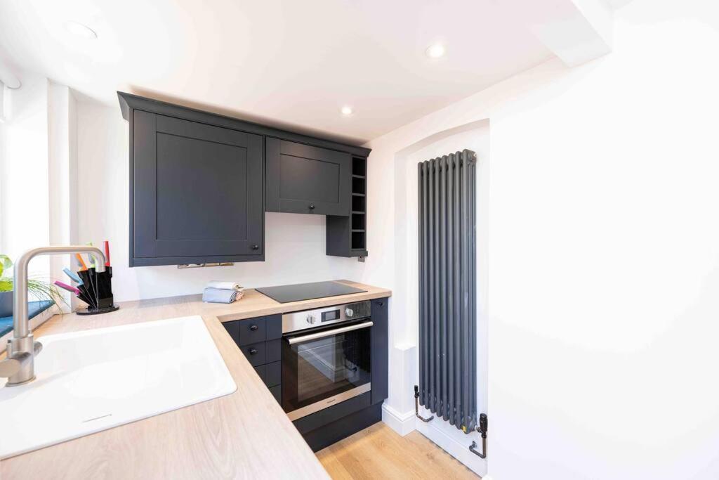 The Lymington Sailor'S Cottage Extérieur photo